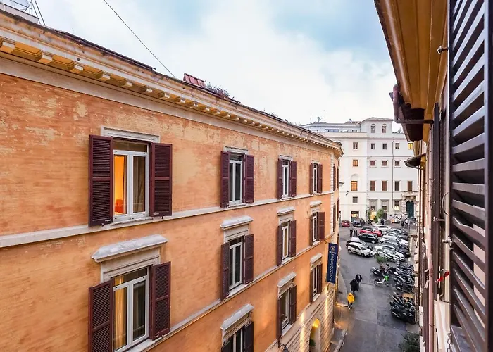 Apartment Giulio Cesare Deluxe - Spanish Step Romedreamhome Rome