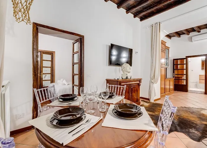 Apartment Giulio Cesare Deluxe - Spanish Step Romedreamhome Rome