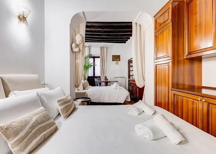 Apartment Giulio Cesare Deluxe - Spanish Step Romedreamhome